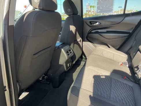 Used 2018 Chevrolet Equinox LT FWD image 20