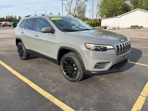 Used 2021 Jeep Cherokee Latitude Lux w/ Trailer Tow Group AWD/4WD image 1