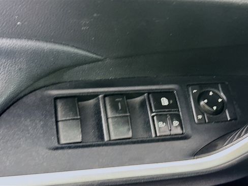 Used 2021 Toyota RAV4 XLE FWD image 24
