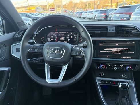 Certified 2025 Audi Q3 2.0T Premium Plus w/ Premium Plus Package image 7