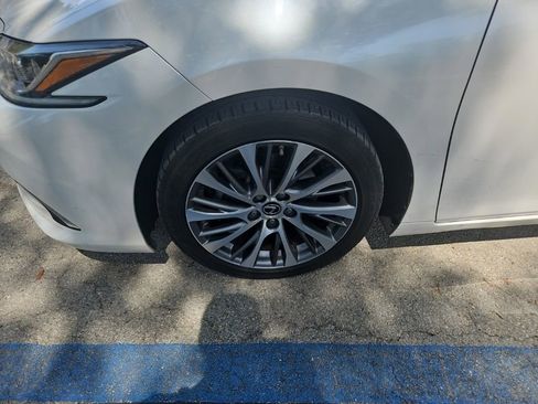 Used 2019 Lexus ES 350 w/ Premium Package FWD image 15