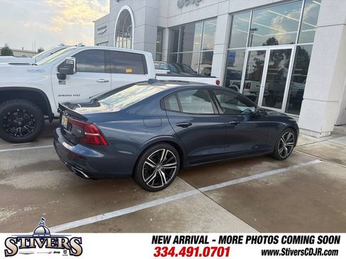 Used 2020 Volvo S60 T5 R-Design w/ Advanced Package FWD image 5
