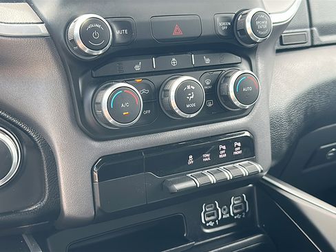 Used 2022 RAM 1500 Big Horn image 34