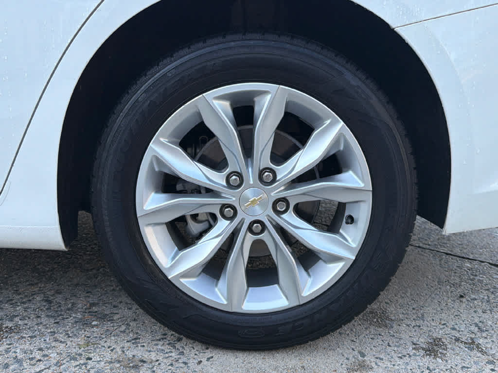 Used 2023 Chevrolet Malibu LT FWD image 20