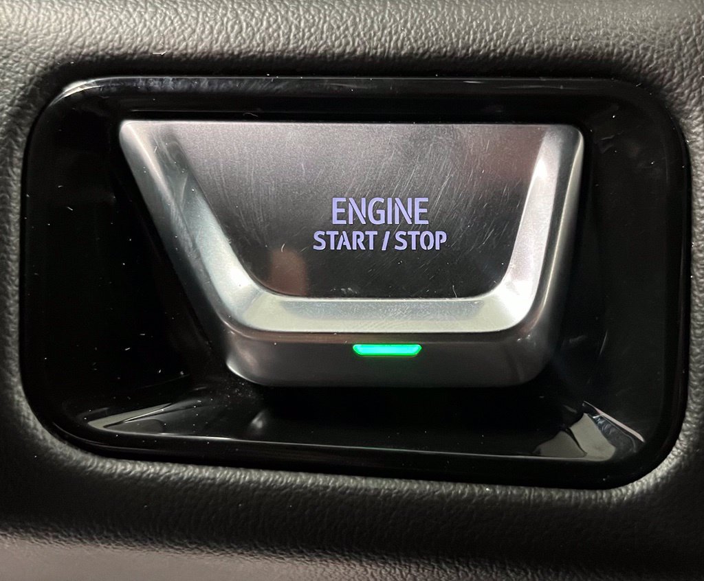 Used 2025 GMC Yukon XL Elevation w/ LPO, Get Active Package AWD/4WD image 33