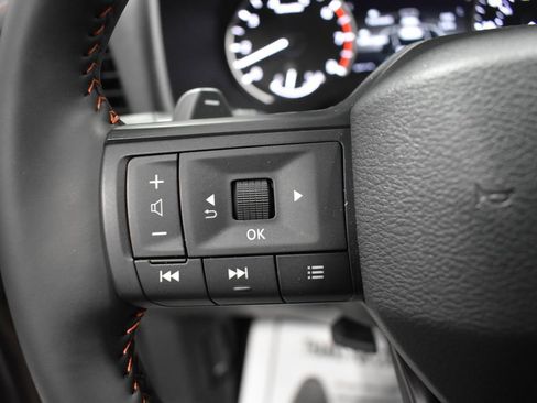Certified 2025 Nissan Rogue SV AWD/4WD image 26