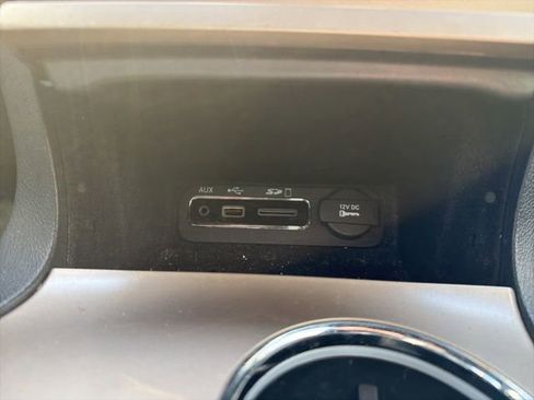 Used 2014 Jeep Grand Cherokee Overland w/ Advanced Technology Group image 35