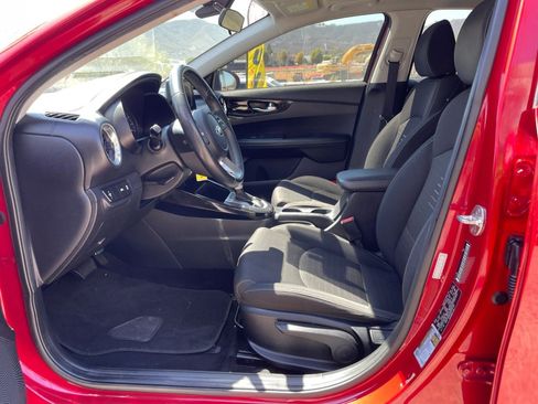 Used 2019 Kia Forte S w/ S Premium Package FWD image 15