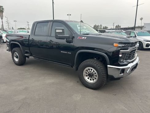 Used 2024 Chevrolet Silverado 2500 LT w/ Safety Package image 10