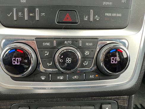Used 2015 GMC Acadia SLT w/ Open Road Package AWD/4WD image 32