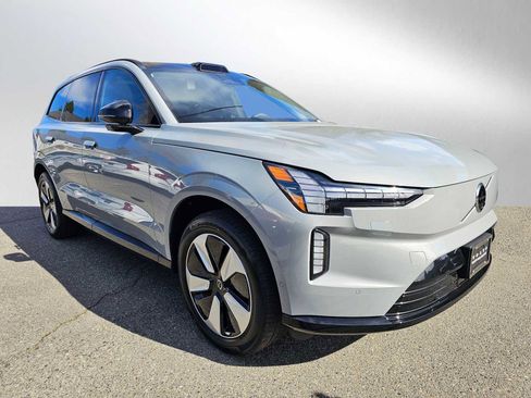 New 2025 Volvo EX90 Plus image 1
