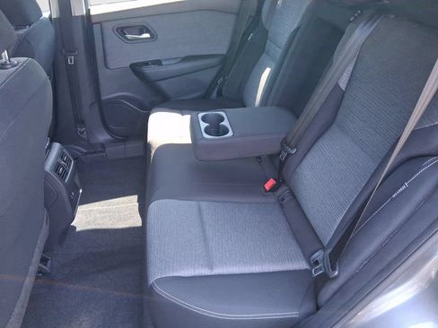 Used 2023 Nissan Rogue SV FWD image 24