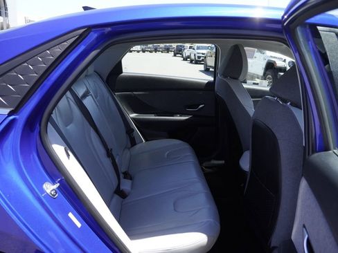 Used 2024 Hyundai Elantra Limited FWD image 24