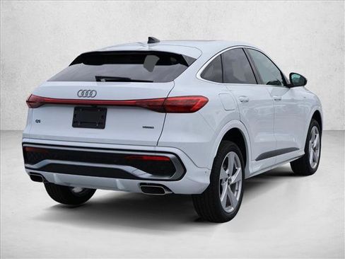 New 2025 Audi Q5 Premium Plus AWD/4WD image 2
