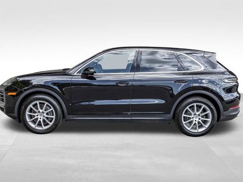 Used 2024 Porsche Cayenne AWD/4WD image 10