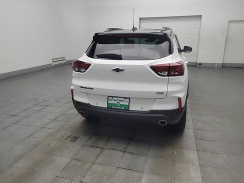 Used 2021 Chevrolet TrailBlazer RS w/ Sun and Liftgate Package FWD image 7