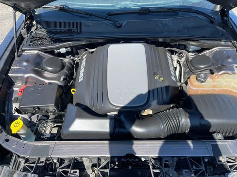 Used 2016 Dodge Challenger R/T RWD image 7