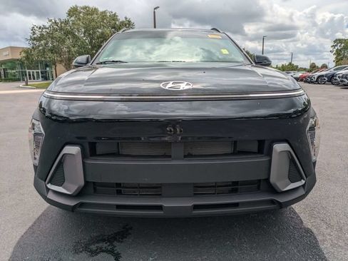 Certified 2025 Hyundai Kona SEL FWD image 9