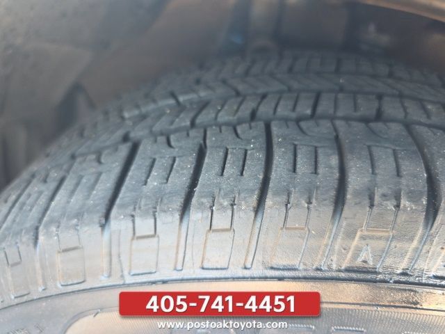 Used 2012 Toyota Camry SE FWD image 28