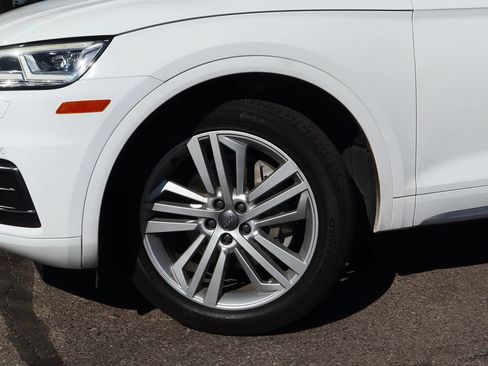 Used 2019 Audi Q5 2.0T Premium Plus w/ Premium Plus Package AWD/4WD image 5