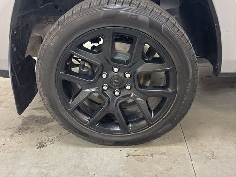 Used 2022 RAM 1500 Laramie image 35