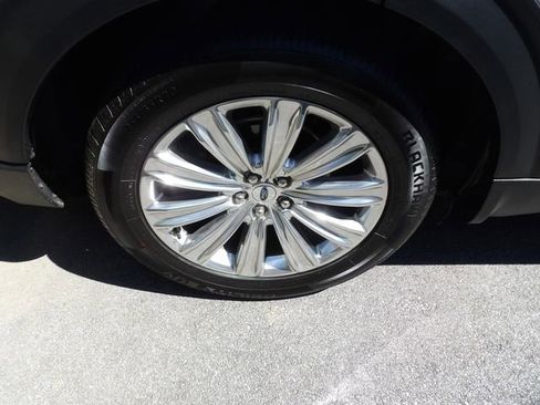 Used 2020 Ford Explorer Limited RWD image 18