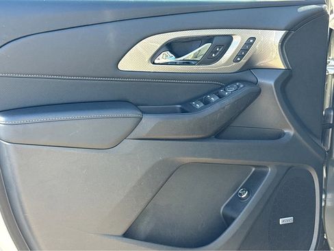 Used 2022 Chevrolet Traverse Premier w/ Redline Edition image 25
