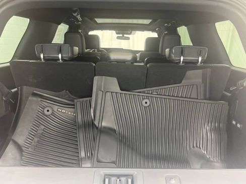 Used 2025 Ford Expedition Tremor AWD/4WD image 9