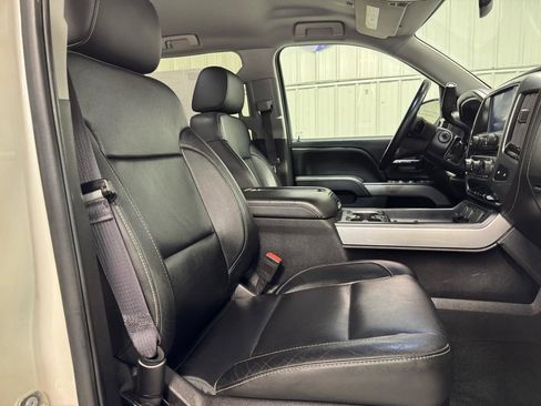 Used 2015 Chevrolet Silverado 1500 LTZ Z71 w/ LTZ Plus Package AWD/4WD image 10