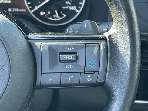 Certified 2022 Nissan Rogue SV image 39