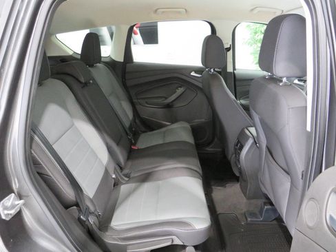 Used 2016 Ford Escape SE w/ Equipment Group 201A AWD/4WD image 13