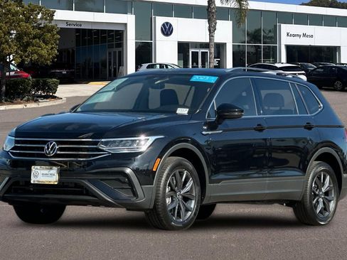 Used 2023 Volkswagen Tiguan SE FWD image 8