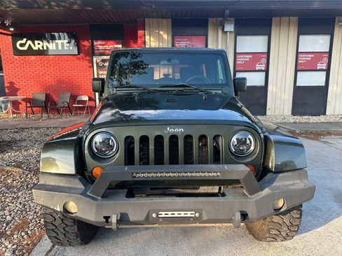 Used 2007 Jeep Wrangler Unlimited Sahara w/ Trailer Tow Group image 2