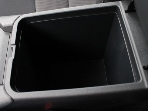 Used 2024 Nissan Sentra SV FWD image 39