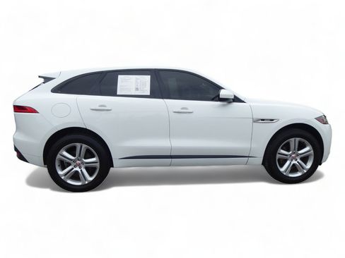 Used 2017 Jaguar F-PACE R-Sport image 7