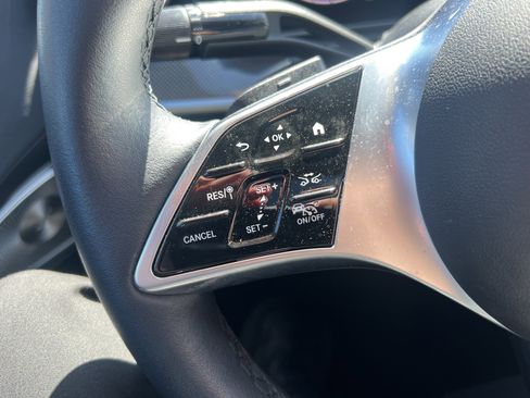 Used 2024 Mercedes-Benz C 300 4MATIC Sedan w/ Exclusive Trim Package image 19