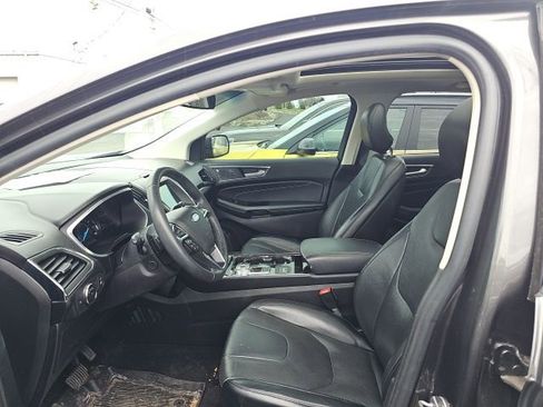 Used 2019 Ford Edge Titanium w/ Equipment Group 301A image 13