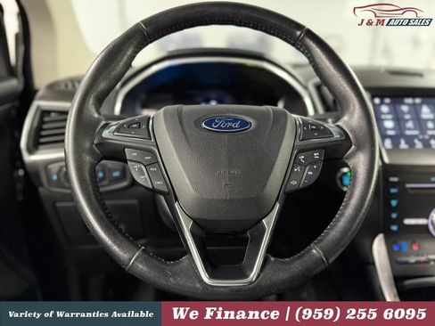 Used 2017 Ford Edge Titanium w/ Equipment Group 301A AWD/4WD image 25