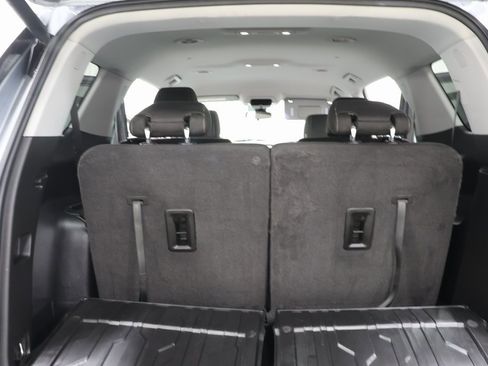 Used 2021 GMC Acadia SLE w/ Driver Convenience Package image 29