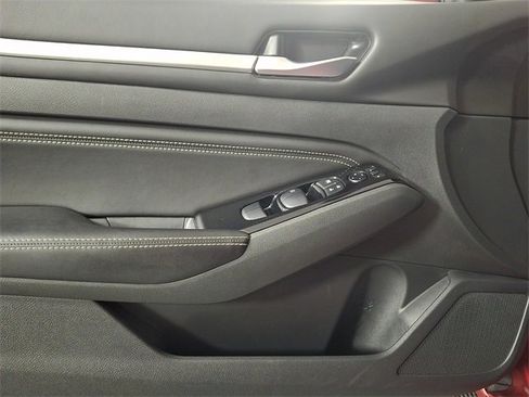 Used 2023 Nissan Altima 2.5 SL image 13