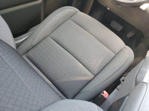 Used 2022 Chevrolet Silverado 1500 Custom RWD image 14