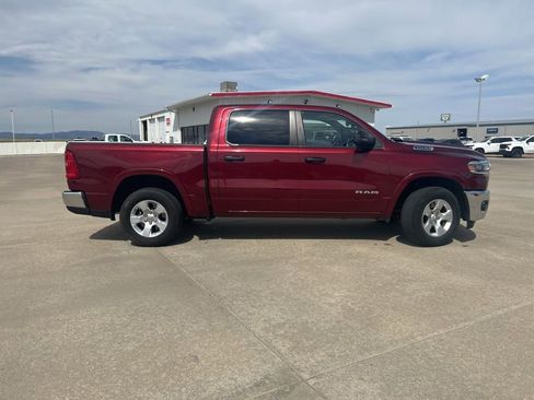 Used 2025 RAM 1500 Big Horn AWD/4WD image 7