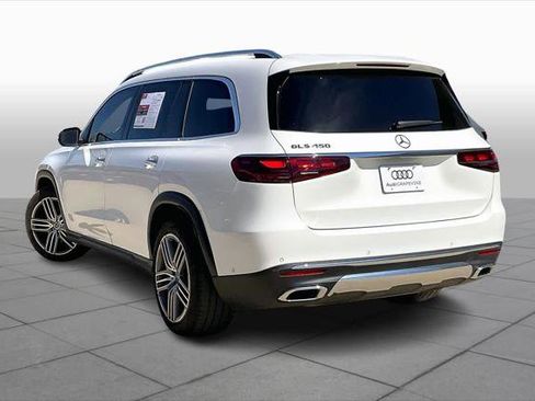 Used 2024 Mercedes-Benz GLS 450 4MATIC image 11