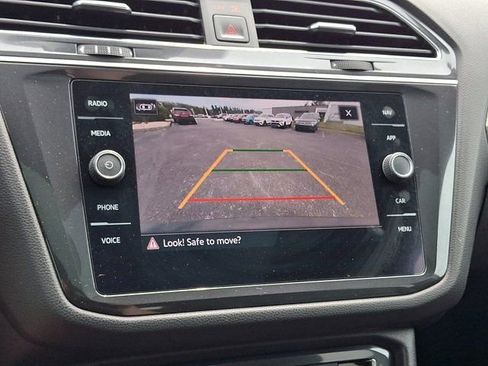 Used 2021 Volkswagen Tiguan SEL image 24