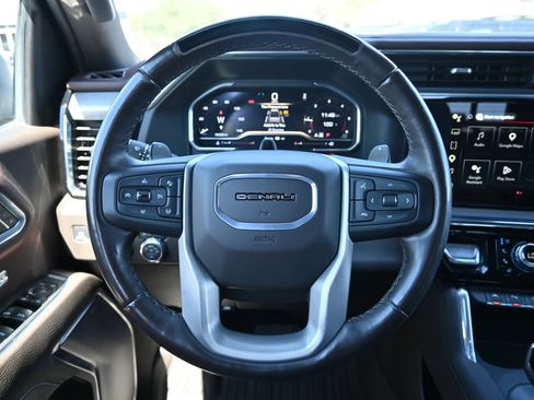 Used 2025 GMC Sierra 1500 Denali AWD/4WD image 10