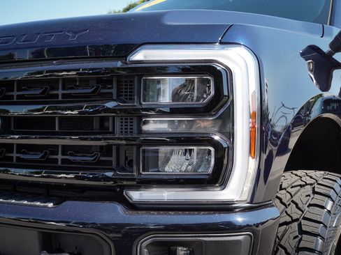 Used 2024 Ford F250 Lariat w/ Lariat Ultimate Package AWD/4WD image 6