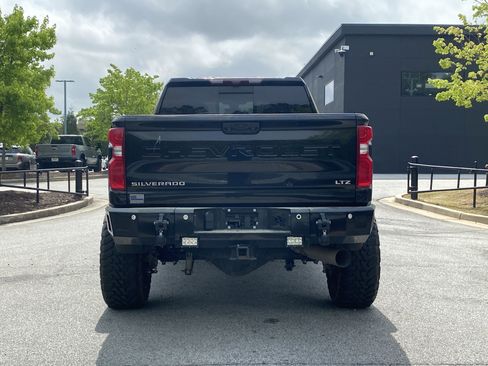 Used 2023 Chevrolet Silverado 2500 LTZ image 16