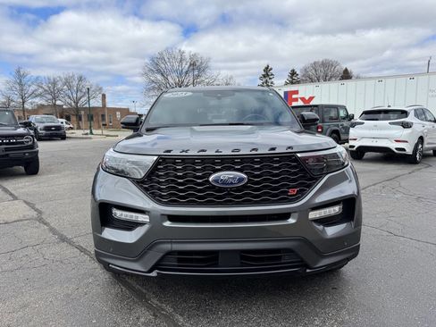 Used 2023 Ford Explorer ST w/ Technology Package image 6