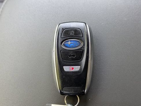 Used 2025 Subaru Outback Onyx Edition AWD/4WD image 32