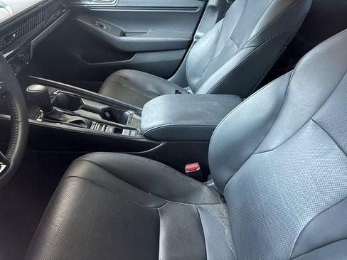 Used 2024 Honda Accord Sport image 11